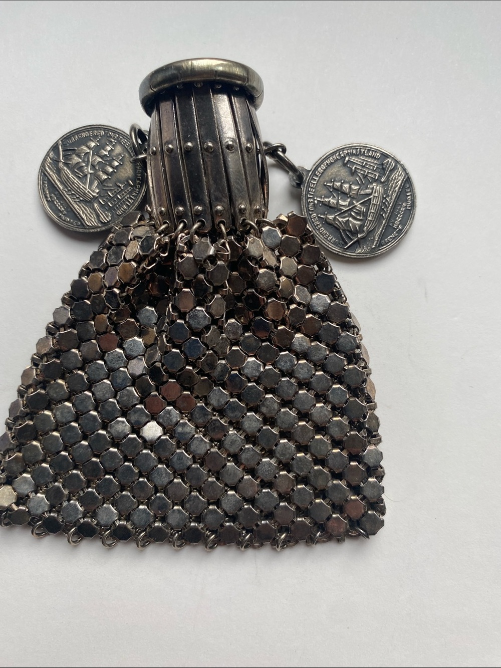 VTG Napoleon 1900’s Unique Silver Mesh Coin Purse with Expandable Opening 4”H - Picture 4 of 5